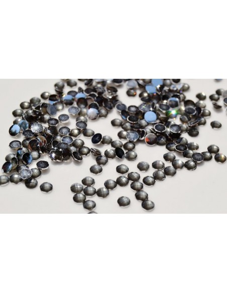 Margele cabochon fatetat cu baza plata 4 x 2 mm