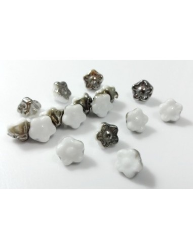 Margele sticla Cehia floare clopot alb argintiu 7 mm