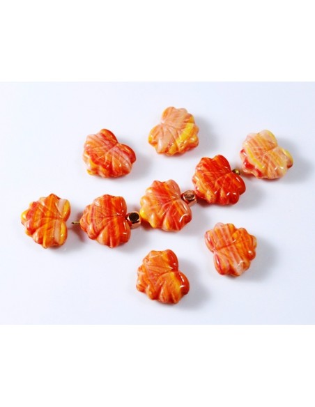 Margele sticla presata Cehia frunze 11 x 13 mm