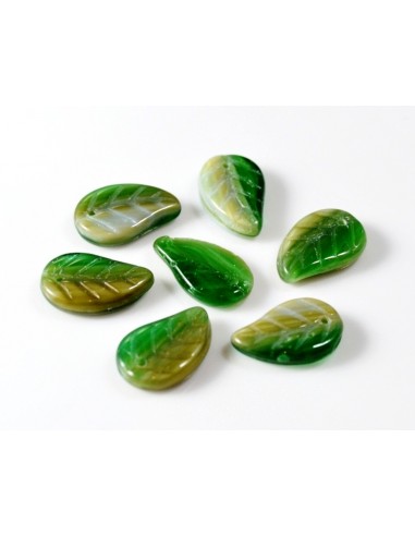 Margele sticla presata Jablonex Cehia frunza 14 x 9 mm