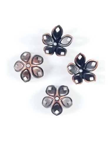 10 Capacele decorative cuprate...