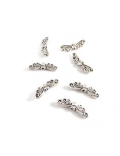 2 Distantiere argintii...