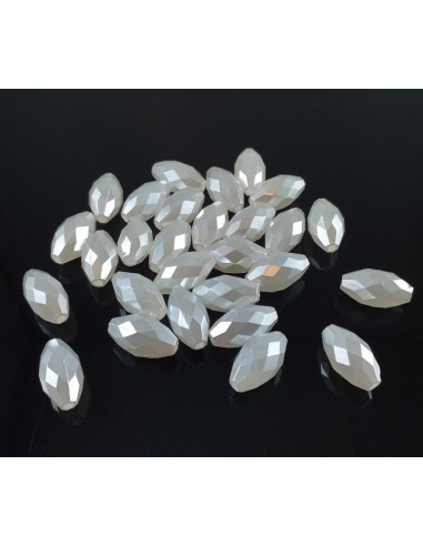 10 Margele albe sidefate ovale...