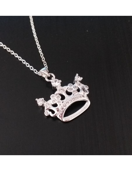 Colier argint cu pandantiv coronita montura zirconii albe